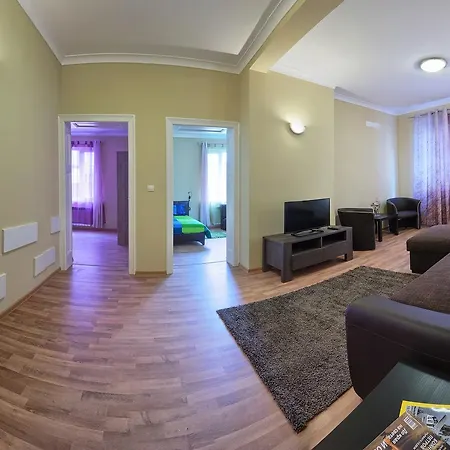Astoria Apartment *